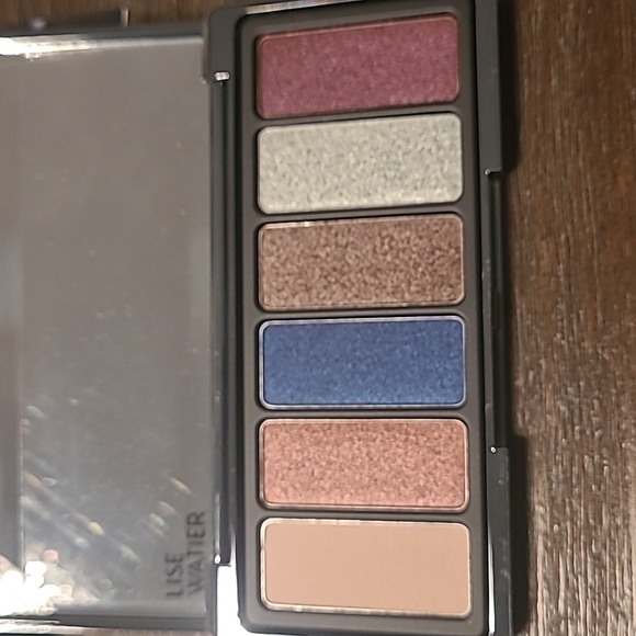 LISE WATIER Metropolis 6 colour eyeshadow palette - Picture 2 of 6
